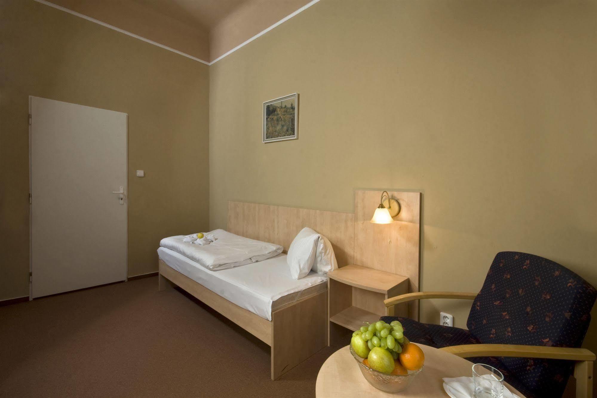 Hotel Metropol Frantiskovy Lazne Exterior photo